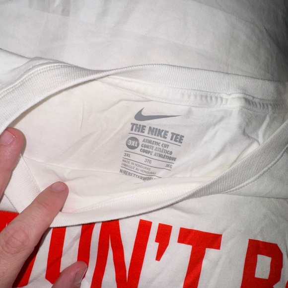 Nike won’t be caught Tee - Picture 2 of 2